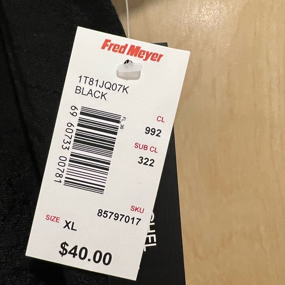 Zac & Rachel Black Semi-Shear Short-Sleeved Blouse - Picture 6 of 6